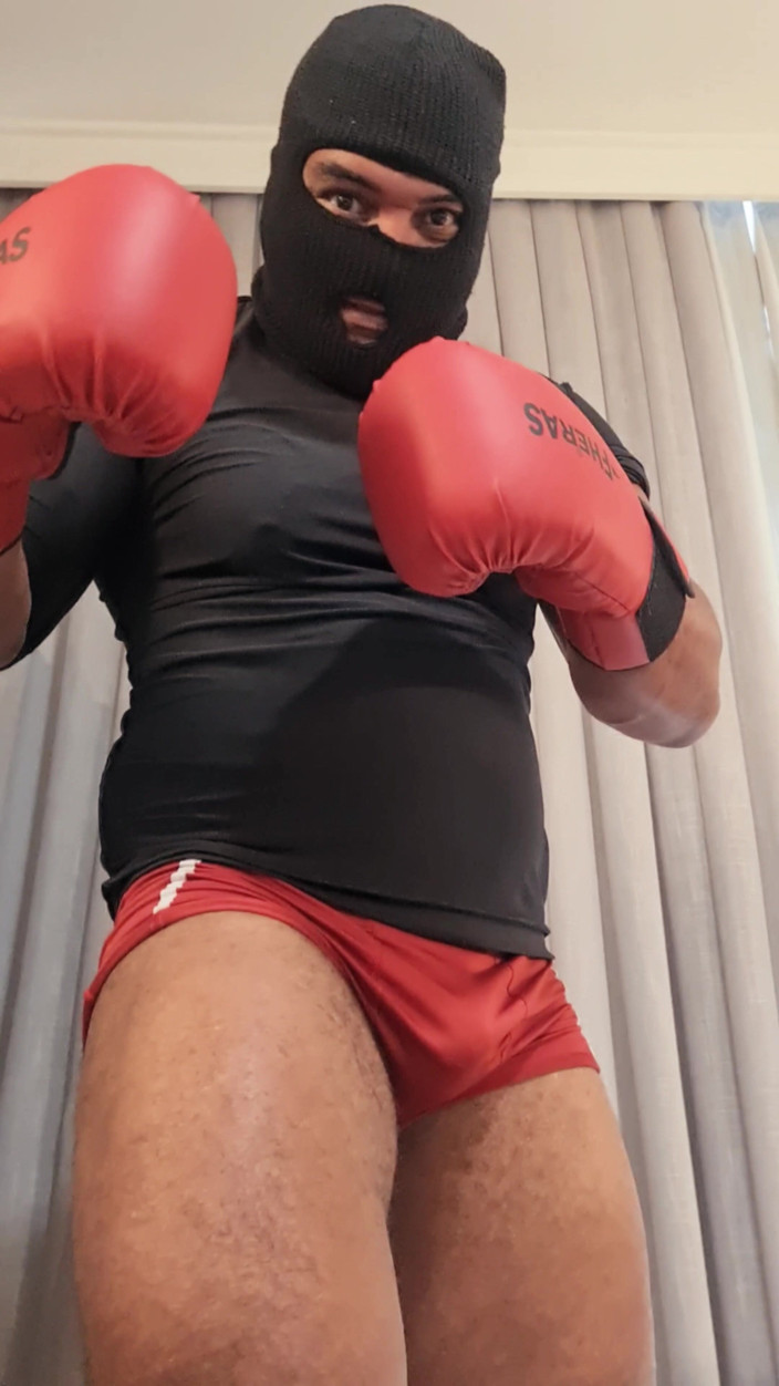Punchbagplz: (raw Video) Black Titan - POV Heavyweight Boxing Challenge