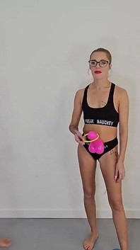 Cock Ring Hoopla Gunge Tournement с Элли и April