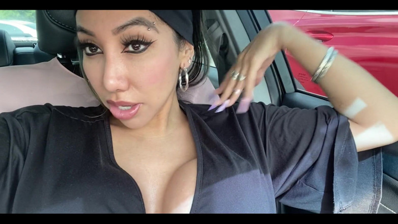 Anakaliyah: You Like My Sling