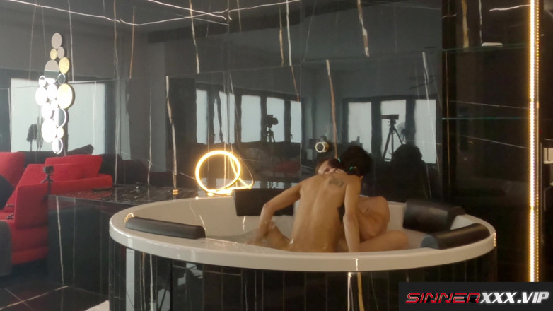 Sinners World: "Nut in My Pussy Papi" - sexo romântico intenso com a...