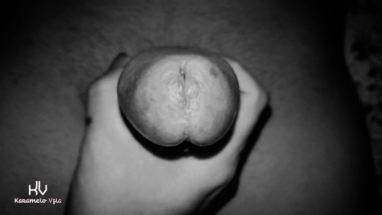KarameloVzla: Handjob POV Wife