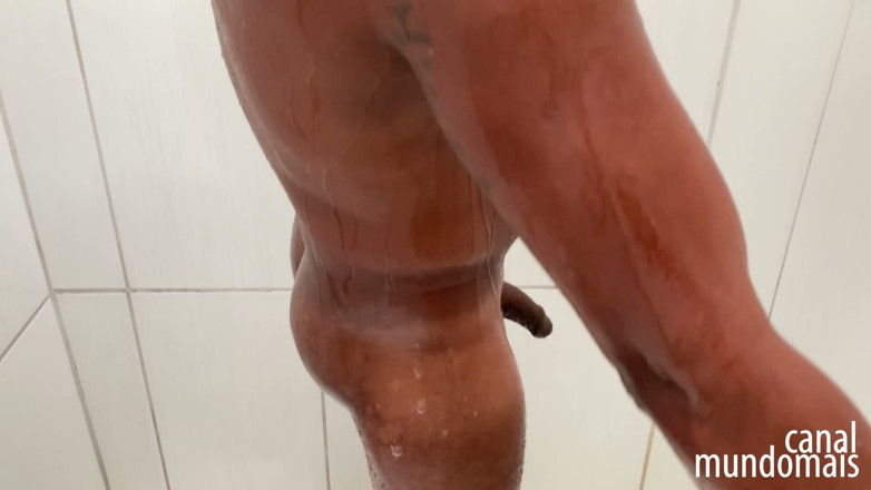MundoMais: Men Fetish Bathing Part Iii