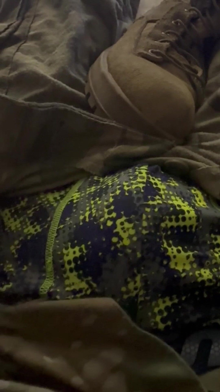 Gay Soldier Stuff: Us Army Soldier Jerks off in His Uniform and Cums...