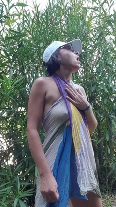 JulieEroticDress: चोदने लायक मम्मी सार्वजनिक रूप से