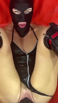 Hot Crazywifeslut Xl Strapon Orgasms