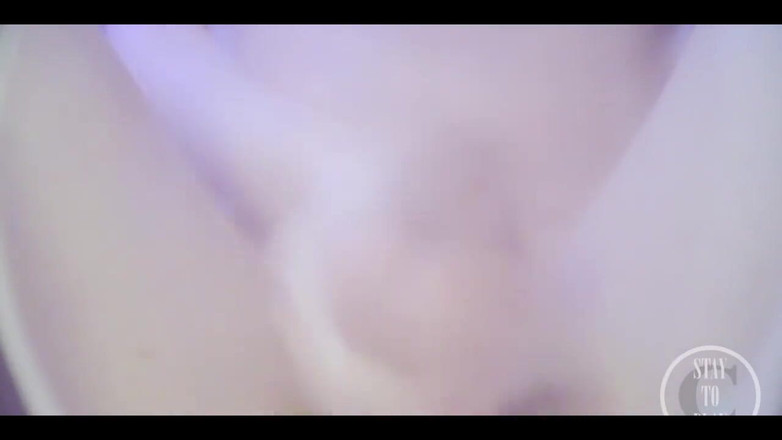 Lina Free: POV: pinkeln und ins gesicht kommen!