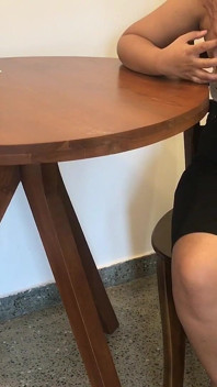 이 사무실 방에서 거친 섹스로 상사에게 벌을 받는 젊은 비서