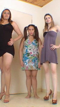 小便吞下女同性恋极端统治三人组女孩