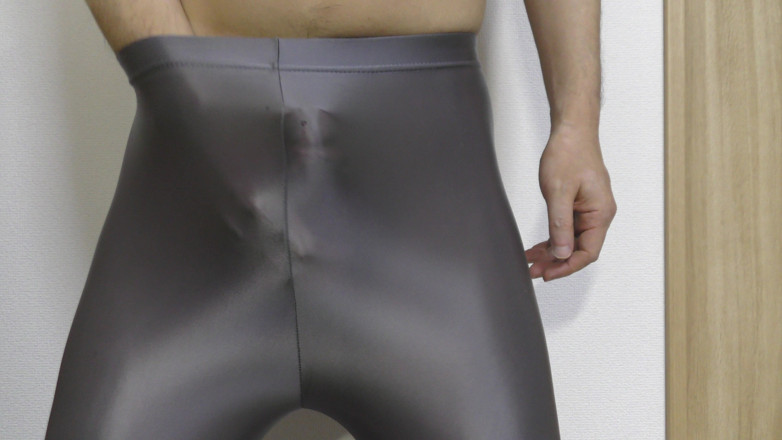 LovePantyBoy: Masturbacja z czarnymi leginsami ze elastanu