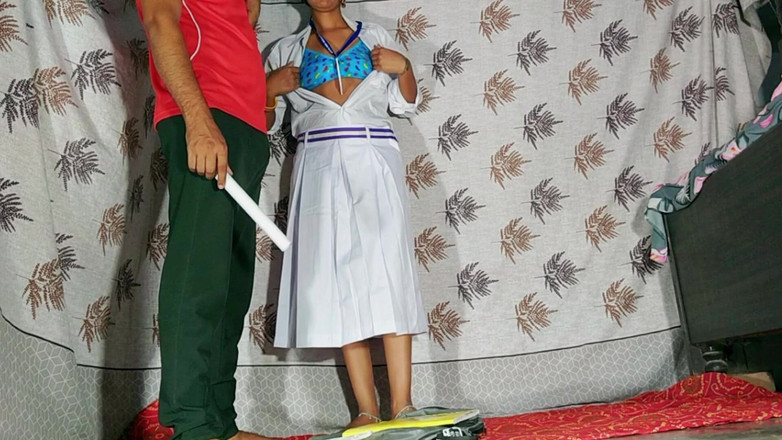 Rakul008: Indická mladá studentka svádí svého učitele na zkoušky, udělá nejlepší...