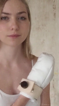 Klinikbondage BDSM & Bondage Girl Teens