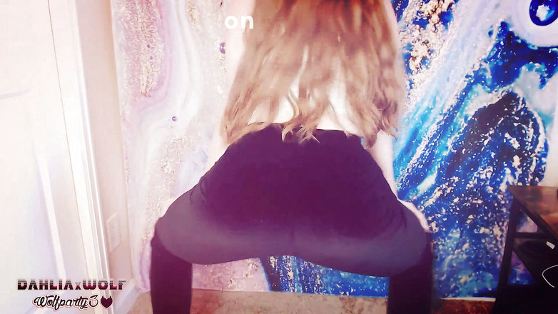 Dahlia Wolf: Awek Twerking Dahlia Wolf