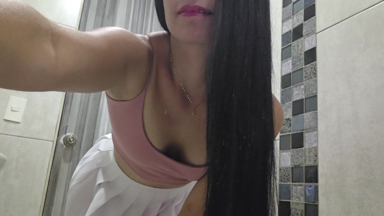 alexia twerk videos: gori skart daurne ki koshish karen