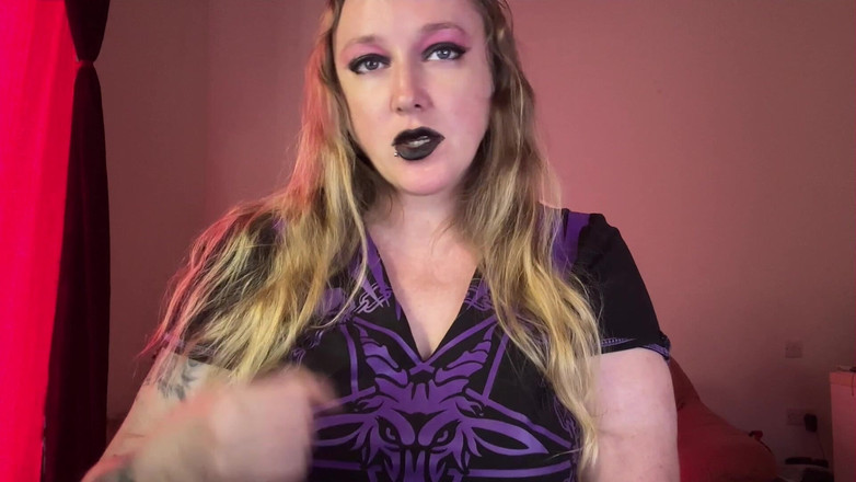 Kisicaxx: Goths mädchens satanischer deal