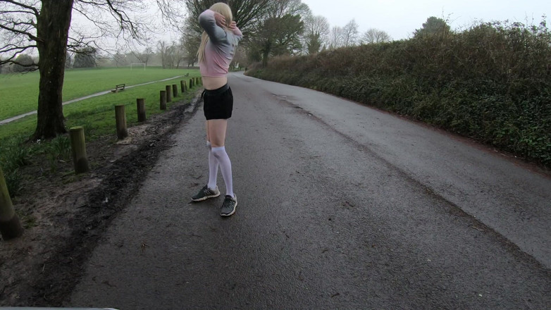 The Midnight Minx: To wet to cold sports kit bailout