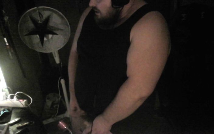 Jerking Perv: Sacudidas rápidas de la polla y correrse en el vidrio