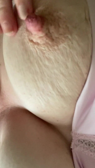 Maryshas Tits: First vid..my tits and hard long nipples