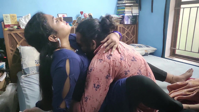 Vaigavarun45: Mallu dziewczyna seks w domu z malayalam talk, Mallu Couple...