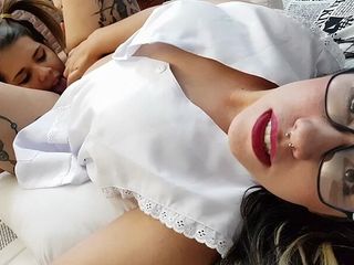 MF Video Brazil: Erotica insegnante e studentessa di leccate di culo dalle migliori...