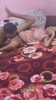 Soția mea de alături nu m-am putut abține să nu fac sex cu fiica mea vitregă