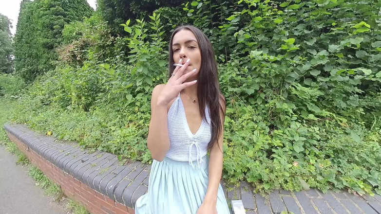 VR smokers HD-2D Videos Only: Kim Model - बुना हुआ टॉप