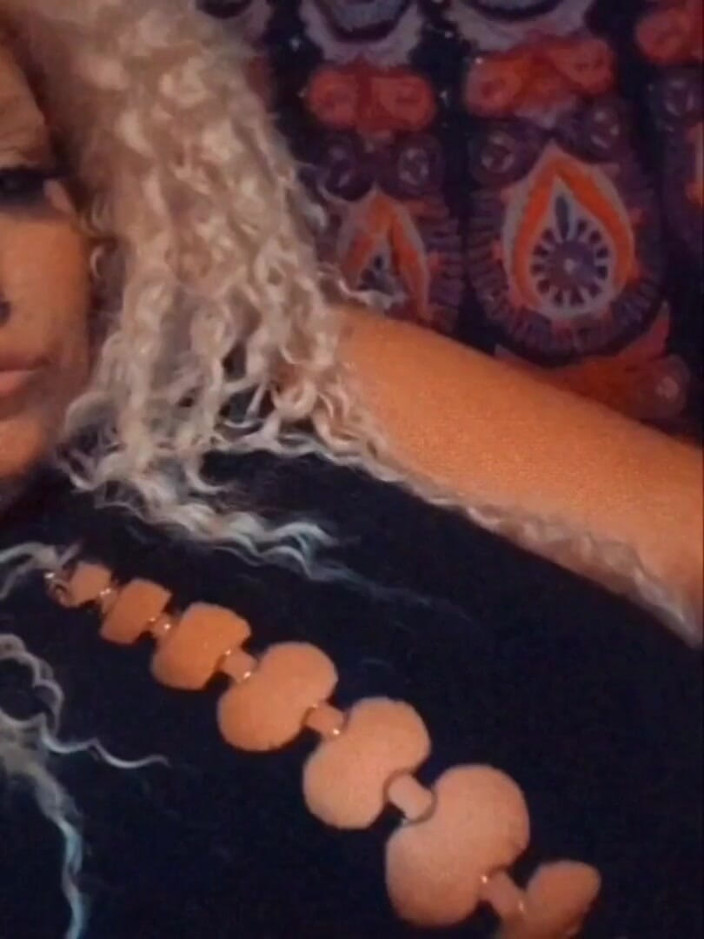 SuperHeadStormyRae: Граю з моєю милою пиздою