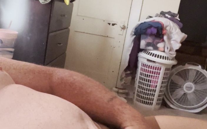 Royalpenis45: Rippa strumpbyxor och masterbating i svarta satin trosor