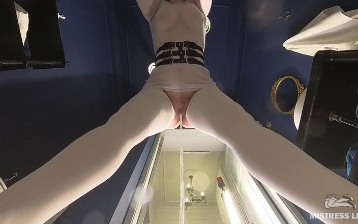 Mistress Legs: Stałaś się toaletą dla pani w białych pończochach i szpilkach