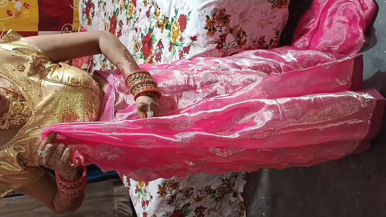 Lalita Singh: Hintli yeni desi yenge işerken sert seks yapıyor