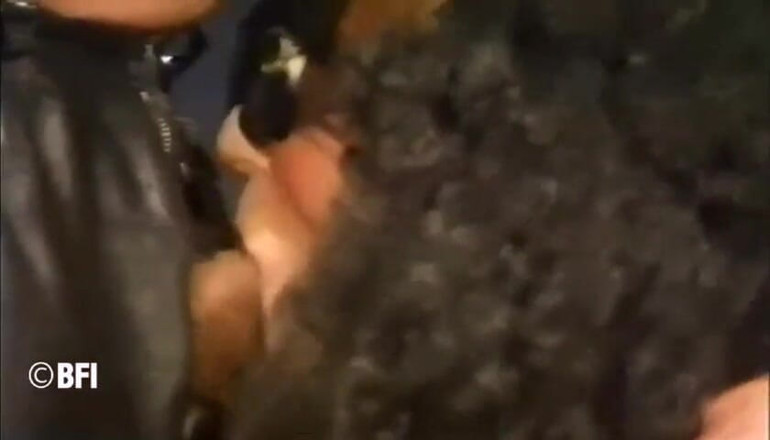 House of lords and mistresses in the spanking zone: Slavesex 014 - Putas peitudas chupando paus enquanto são chicoteadas