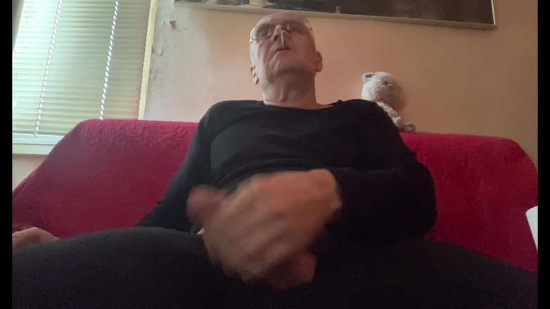 Alex Igogo: Gubben onanerar och röker