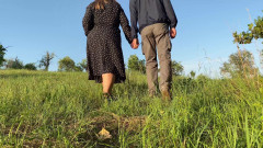 OurFetishLife: Zlatý žhavý proud z kundičky mé tchyně v přírodě