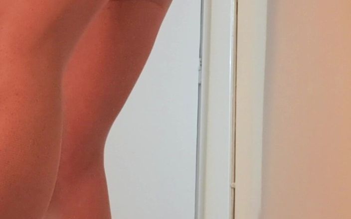 covo_sissy_cross: Bacakları seven hayrana adanmış!! Benim için şehvetli bir göt ve oyna!!