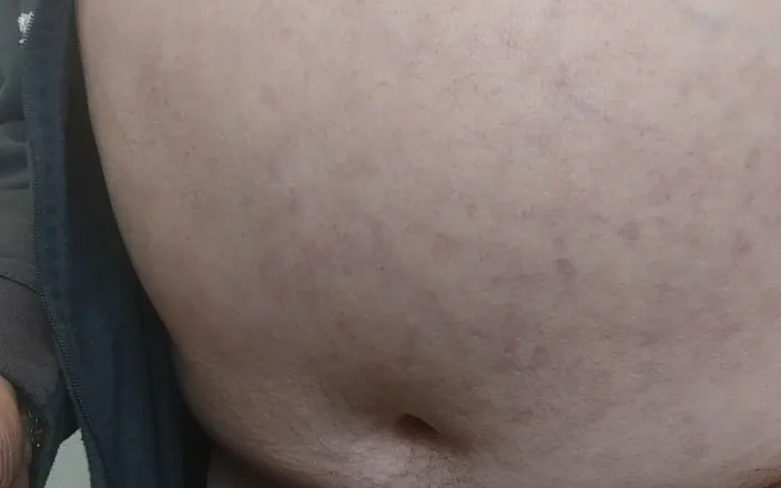 Karlchengeil: Vacuum Cleaner at My Penis