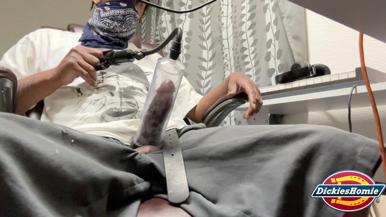 DickiesHomie: Using My Sex Toy and Penis Pump