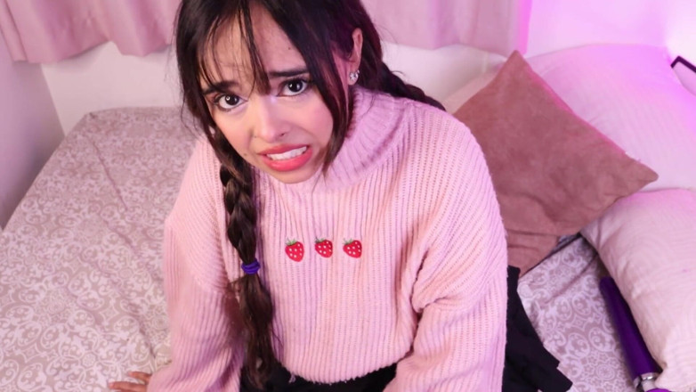 CuttieJennie: Tabou : un beau-père fait squirter une vierge avec juste sa...