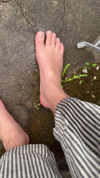 Peeing Outside in Women’s Pants)