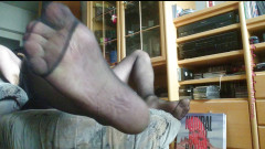 Carmen_Nylonjunge: Nylonjunge menonton video peribadi 1.2