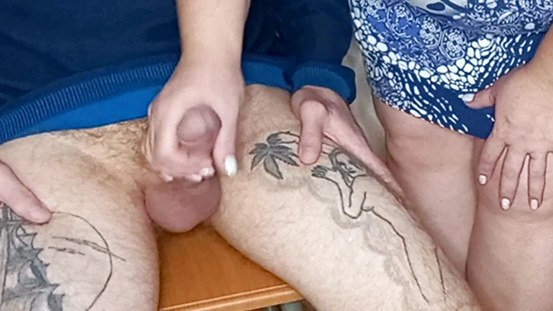 Zona901: Masturbating my dick in the fitting room #3