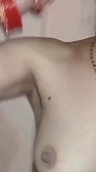 Der stiefbruer meines freundes rief mich in sein haus an und hatte sex mit mir.