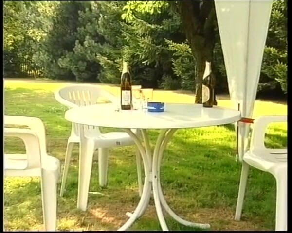 Swinger Friends Germany: Di Balik Pintu Jerman Kacau Dengan Rajin - Film Lengkap