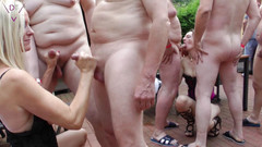 Dirty Tina: Gangbang party all'aperto