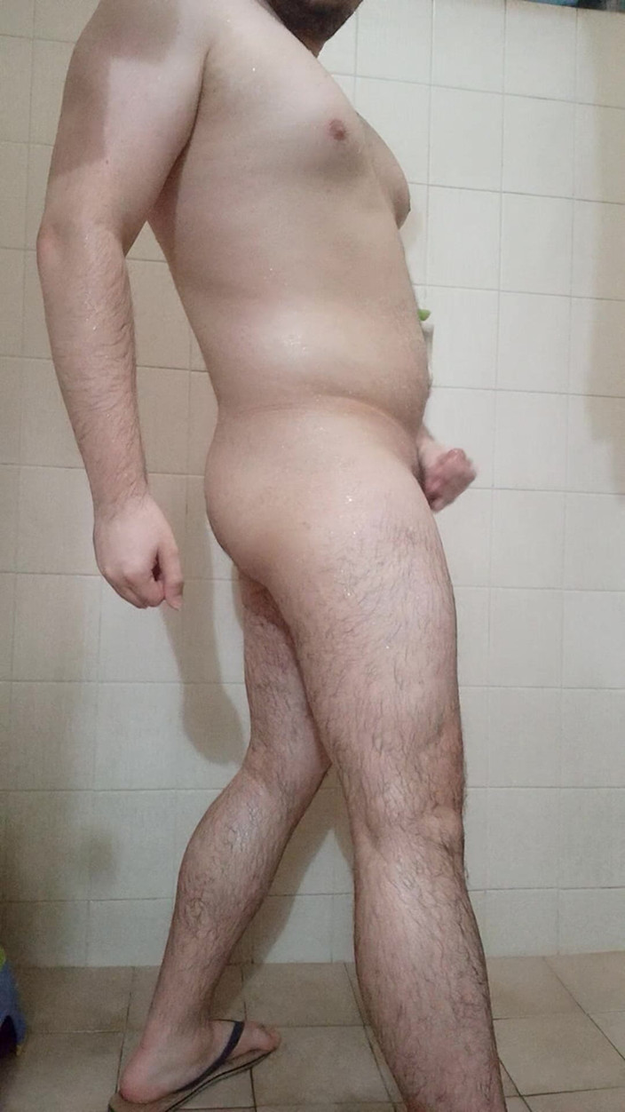 Himbo_Fox: Uctívání zadku a stehen ve sprše