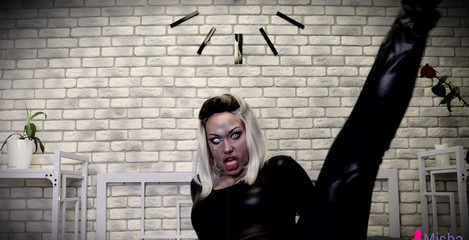 Goddess Misha Goldy: Deine eigene hölle!