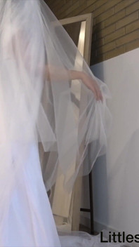 Vampire Bride Close up Squirts