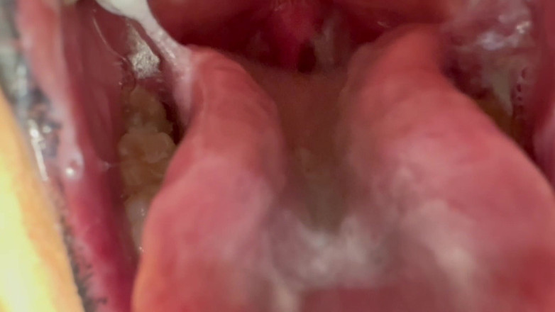 Asmr_mouth: Twoja sperma może wyglądać tak na moim języku