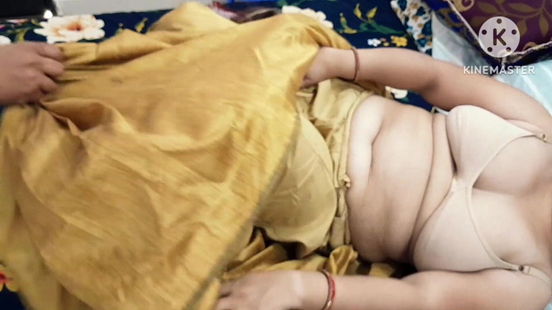 Salmaan001: Sexy Hot Masi Wants to Hardcore in Hindi