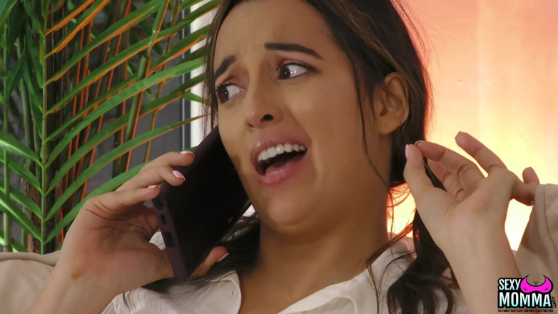 Sexy Momma XXX: A enteada Summer está em apuros com Jess!