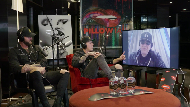 Pillow Talk: Gene Simmons s*x ve rock n' roll'da