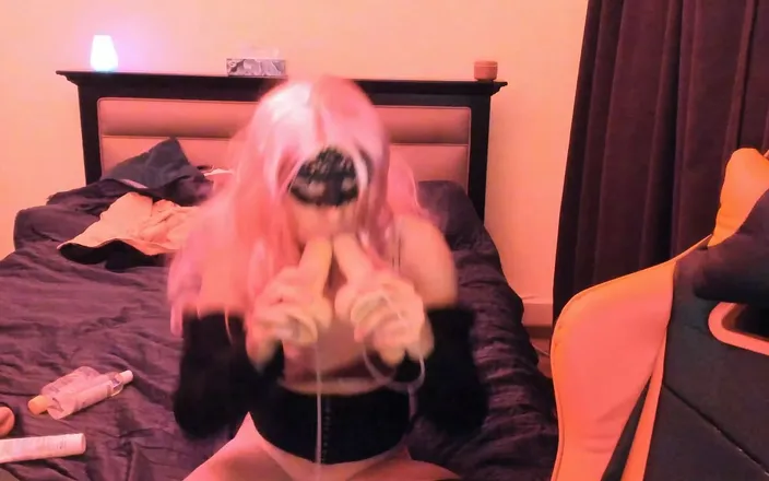 Number F 19: Stripchat Stream Highlights - 2 Dildos Deepthroat